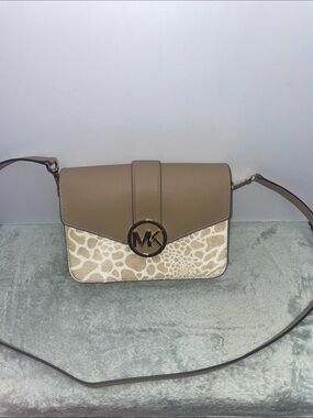 Michael Kors ‘Carmen’ Leather Crossbody